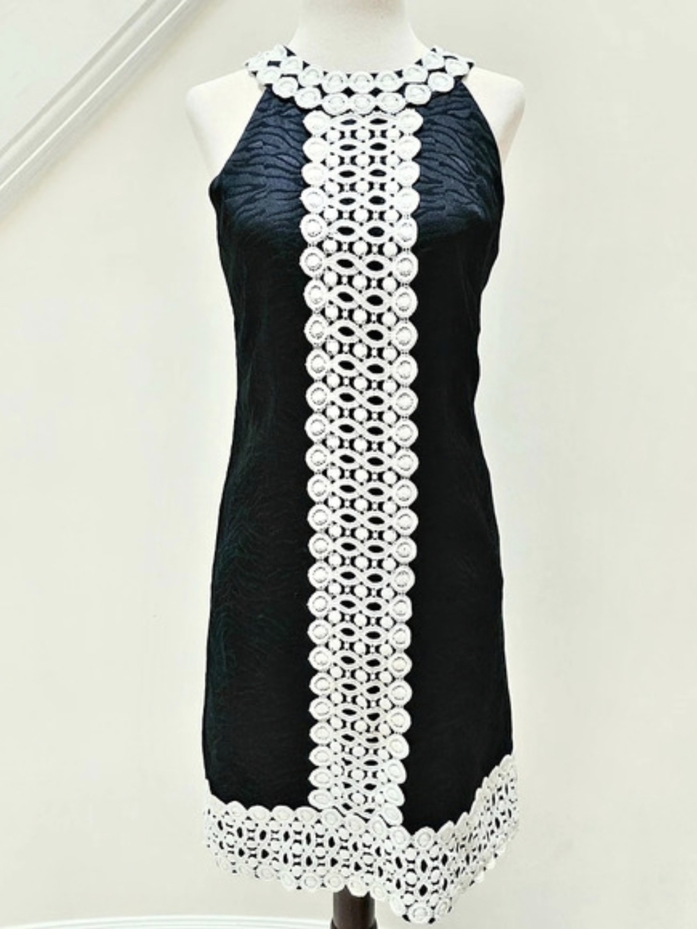 Michael Kors STUNNING Crochet-Trim Halter Mini Dress | Size 2